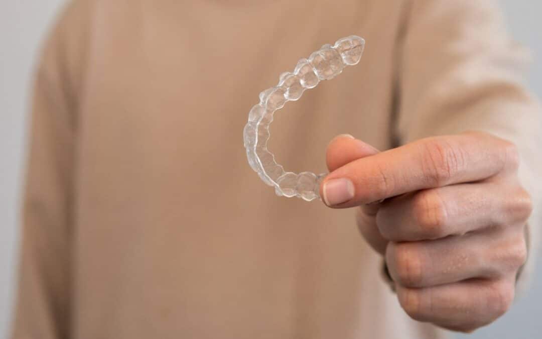 Does Cold Weather Make Clear Aligners Less Comfortable?